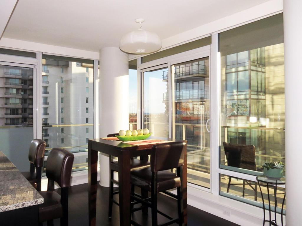 11Th Heaven Apartment Victoria Luaran gambar